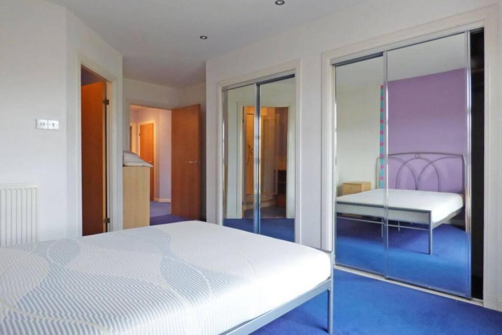 Comfortable, Self Contained 2 Double Beds Town Apartment Near Pittodrie Stadium Aberdeen Buitenkant foto